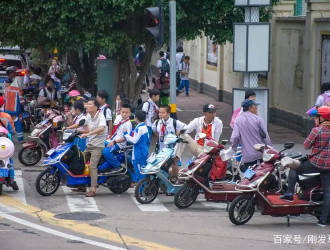 广西恭城瑶族自治县市场监管局、开展货车、电动自行车专项整治