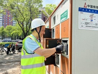 日巡百公里！他用奔忙守护换电安全