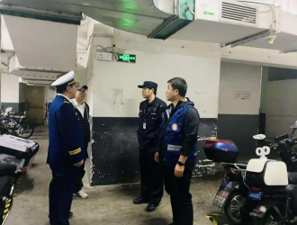 上海禁止携带电动自行车或其蓄电池进入电梯轿厢